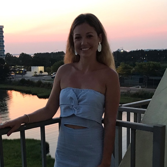 Meet your Posher, Nichele - Picture 1 of 1